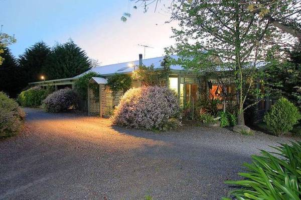 GLORIOUS 7.5 ACRE LIFESTYLE - SOLD SOLD SOLD Picture GLORIOUS 7.5 ACRE LIFESTYLE - SOLD SOLD SOLD Picture