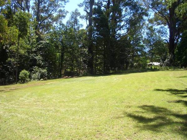 A PRESTIGIOUS ACRE VACANCY Picture 2