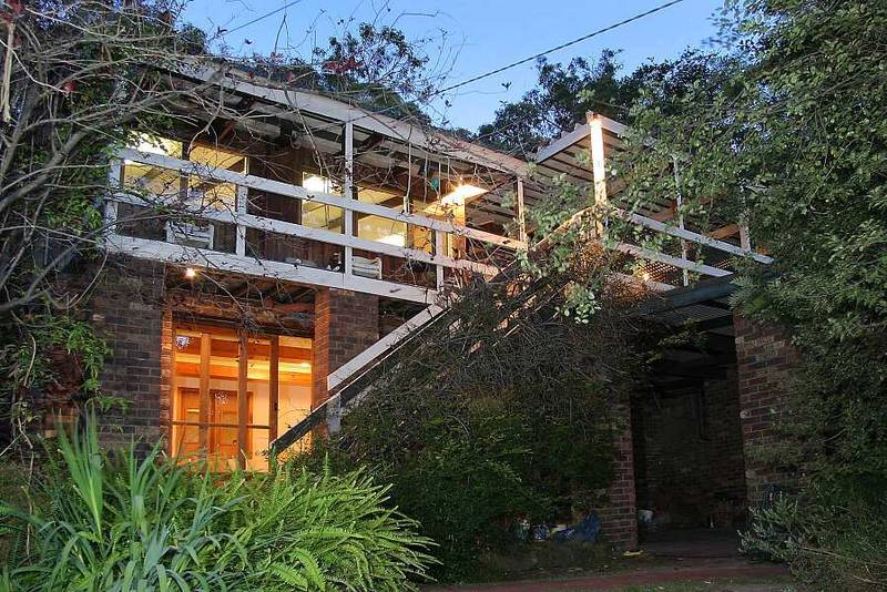 SOLD SOLD SOLD Picture