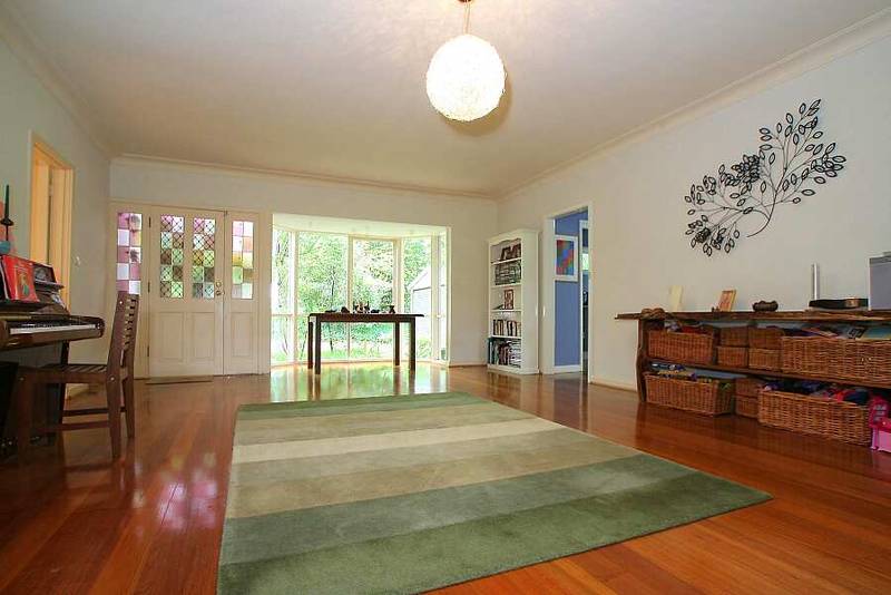 WHAT A FIND THIS IS!! Picture