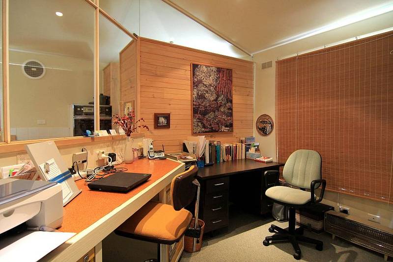 THINK OUTSIDE THE SQUARE Picture 2