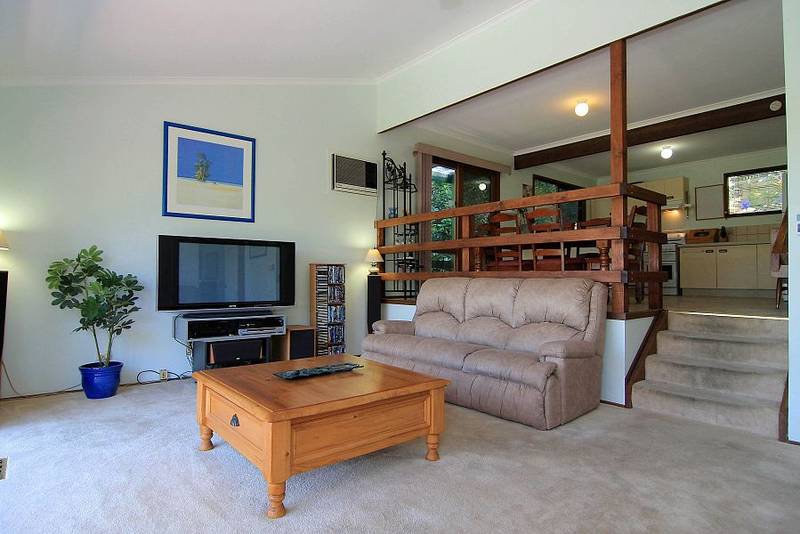 SOLD IN 2 WEEKS WITH OVER 25 INSPECTIONS - BUYERS WAITING. Picture 1