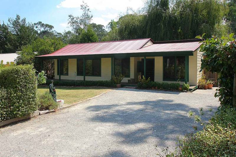 THIS ONE TICKS ALL THE 1ST HOME BUYERS' BOXES Picture 1