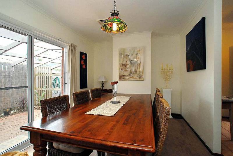 WHERE THE LIVING IS EASY Picture 3