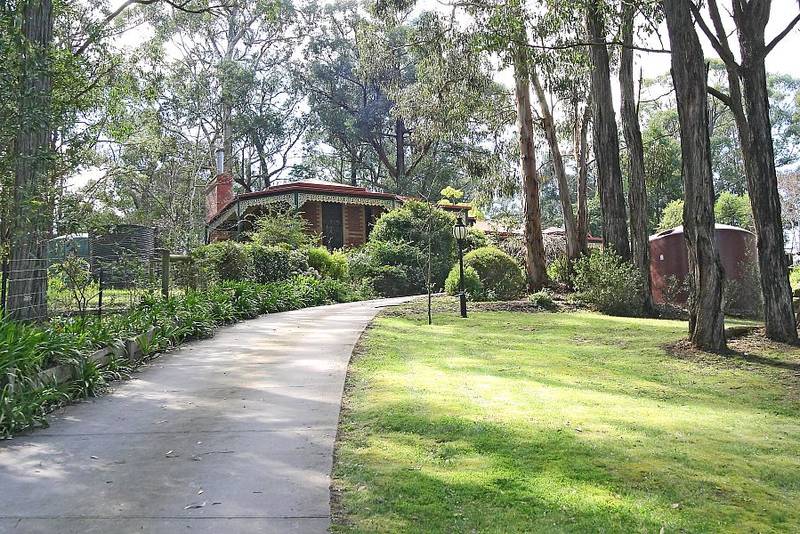 PEACEFUL & PRIVATE Picture 2