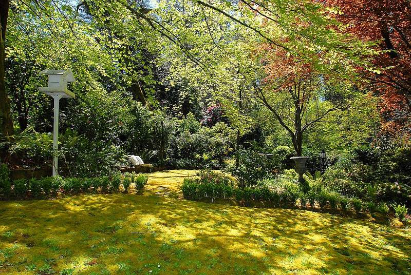 MAKARIA - "Re-Built" On Tradition Picture 1