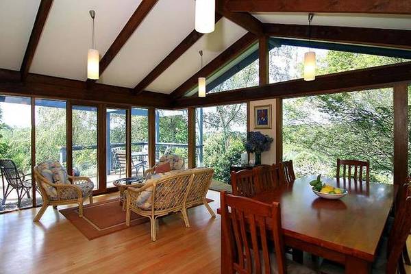 A 7.5 ACRE SANCTUARY OF SERENITY Picture 2