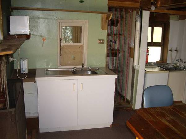 VENDOR SAYS SELL BY END OF SEPTEMBER Picture 2