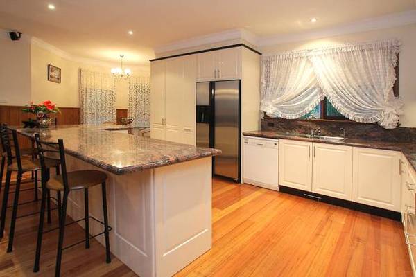 COPPER LEAF - VICTORIAN SPLENDOUR Picture 2