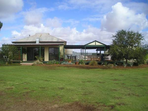 Rural Lifestyle Indulgence Picture 1