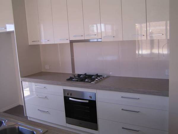 Stylish, Sleek & Impressive Picture