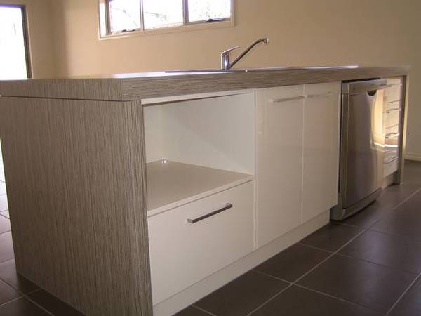 Stylish, Sleek & Impressive Picture