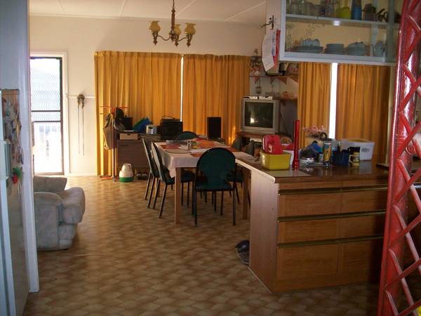 GOOD LOCATION Picture 2