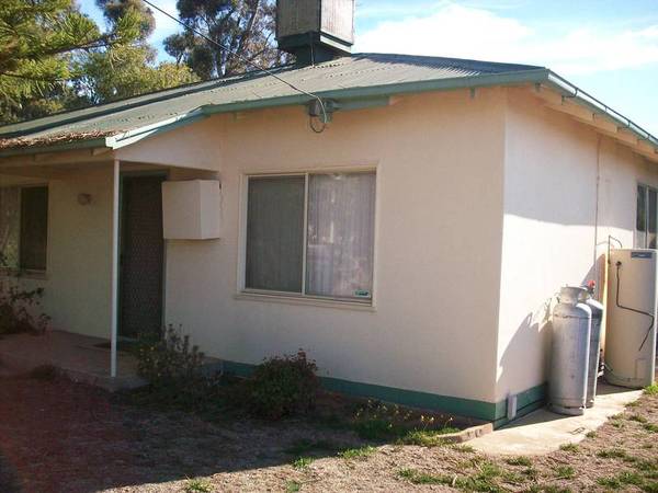 GOOD LOCATION Picture 1