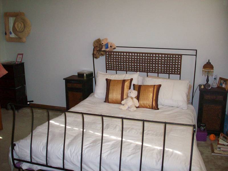 CHARACTER FILLED HOME Picture 3