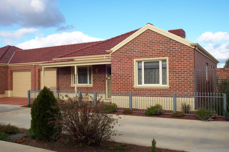 CLOSE TO CENTRO PLAZA Picture 1