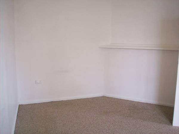 SPACIOUS THREE BEDROOM HOME Picture SPACIOUS THREE BEDROOM HOME Picture