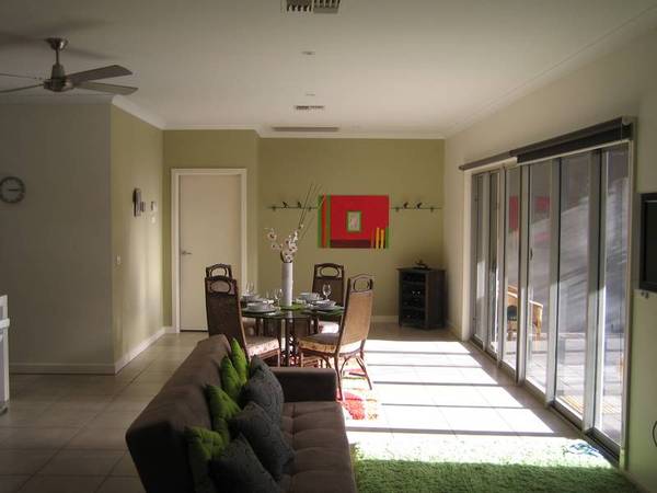 Modern & Stylish Picture Modern & Stylish Picture