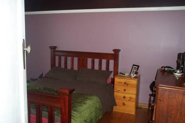 WALKING DISTANCE TO TOWN Picture 2