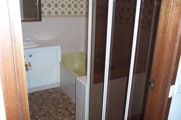 FAMILY HOME Picture 2