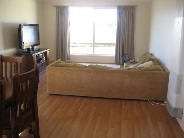 SENSATIONAL HOME WITH FAMILY SIZE BACKYARD Picture 3