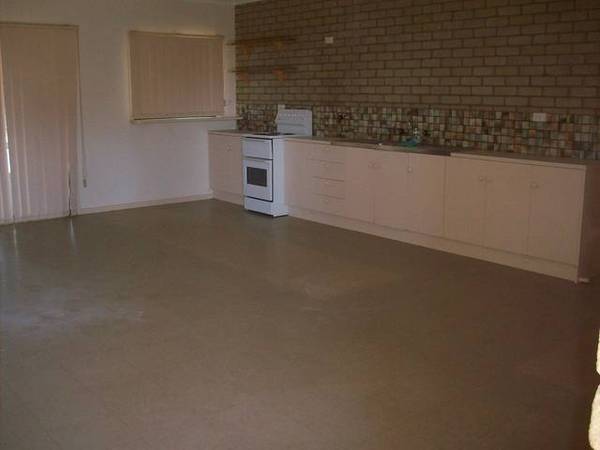 Large block Picture 2