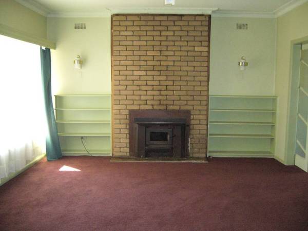 Spacious Home & Land Picture 3