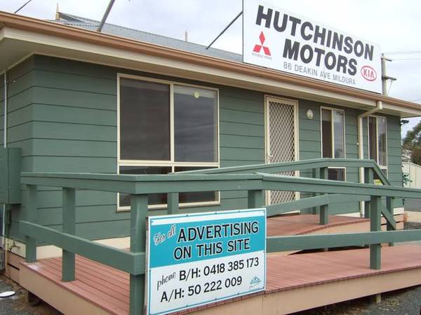 TUCKED AWAY NEAR CBD Picture 1