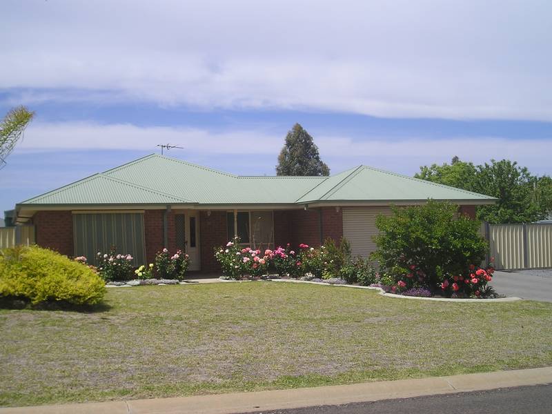 Priced To Sell Picture 1