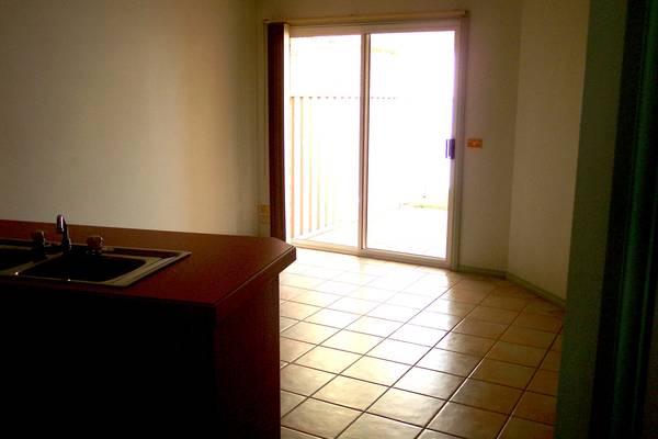 CLOSE TO THE RIVER Picture 3