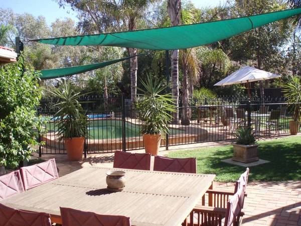 Country Estate Picture