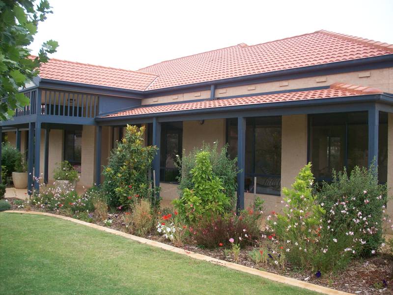 STUNNING EXECUTIVE HOME IN QUIET COURT LOCATION Picture