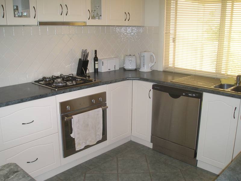 Immaculate Townhouse Picture 2