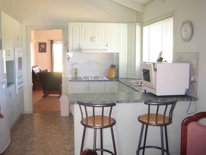 LOW MAINTENANCE CLOSE TO IRYMPLE CBD Picture 2