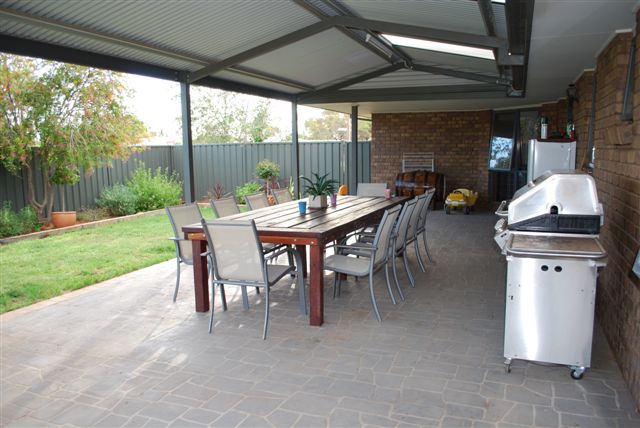 Fantastic Family Home Picture 3