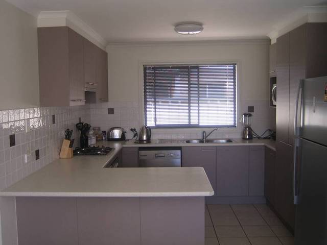 MODERN LIVING Picture 2