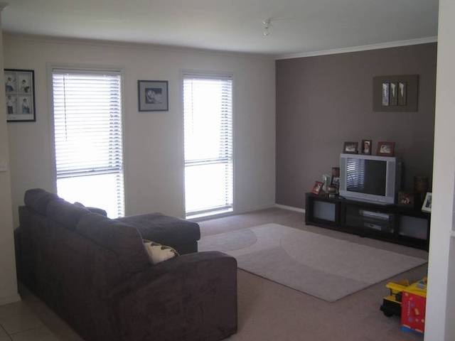 MODERN LIVING Picture 3