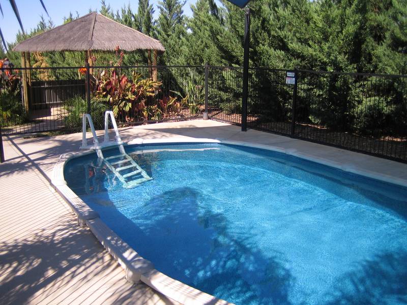 Her Home, His Shed Picture 2