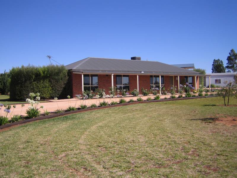 Her Home, His Shed Picture 1