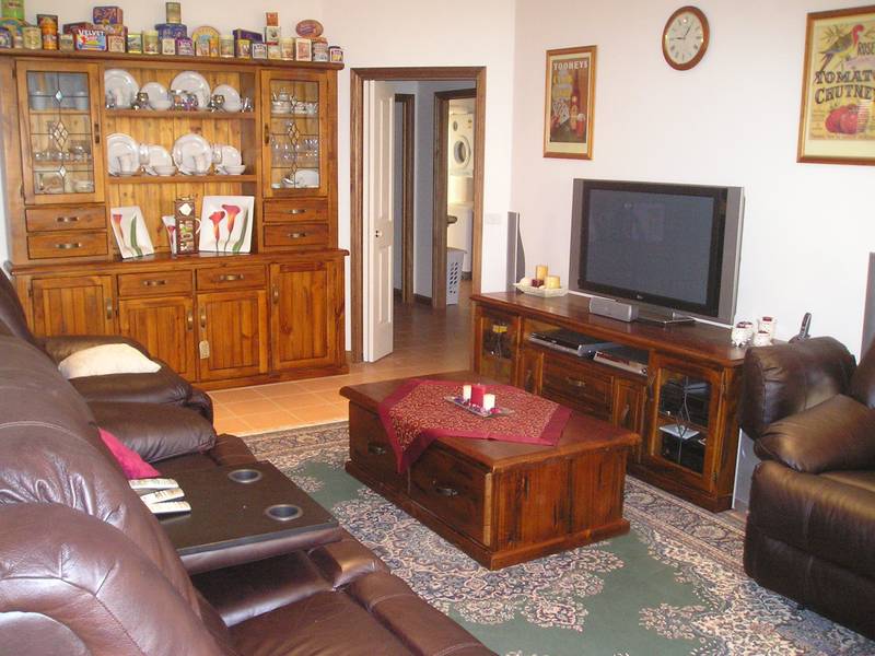 Hot, Hot, Hot at Burnside! Picture 2