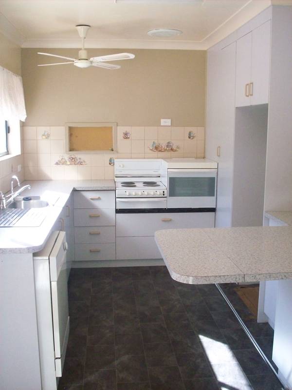 TWO BEDROOMS, A STUDY, AND A SUNROOM... Picture