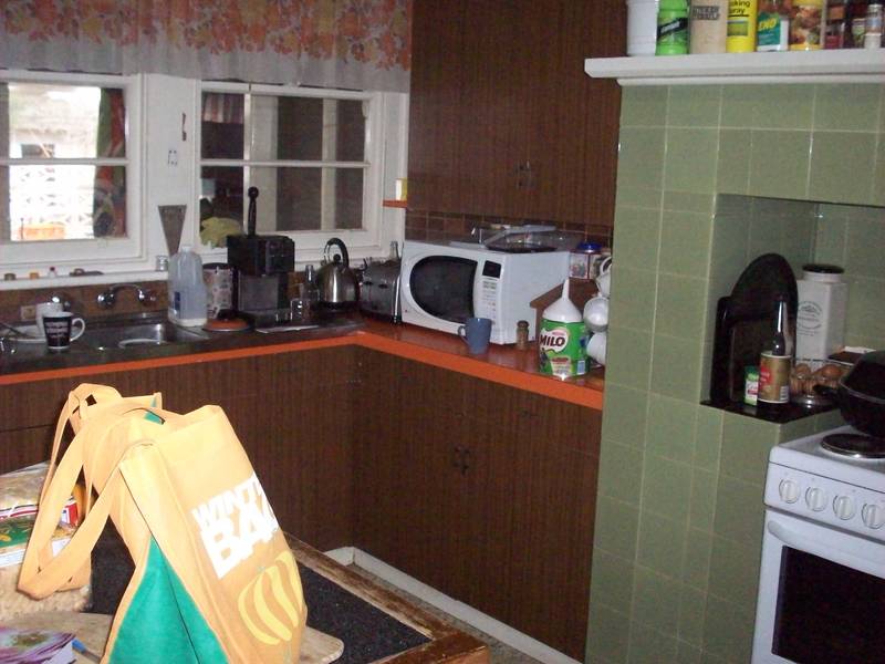 EXPANSIVE FAMILY HOME Picture EXPANSIVE FAMILY HOME Picture