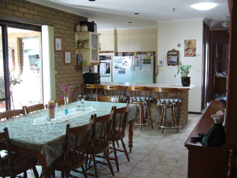 Classic Quality Family Home Picture 3