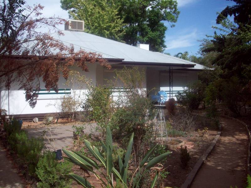 Renovated Home / Great Location Picture 1