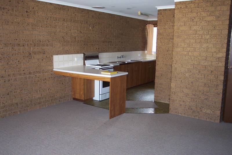 TWO BEDROOM UNIT CLOSE TO CBD Picture