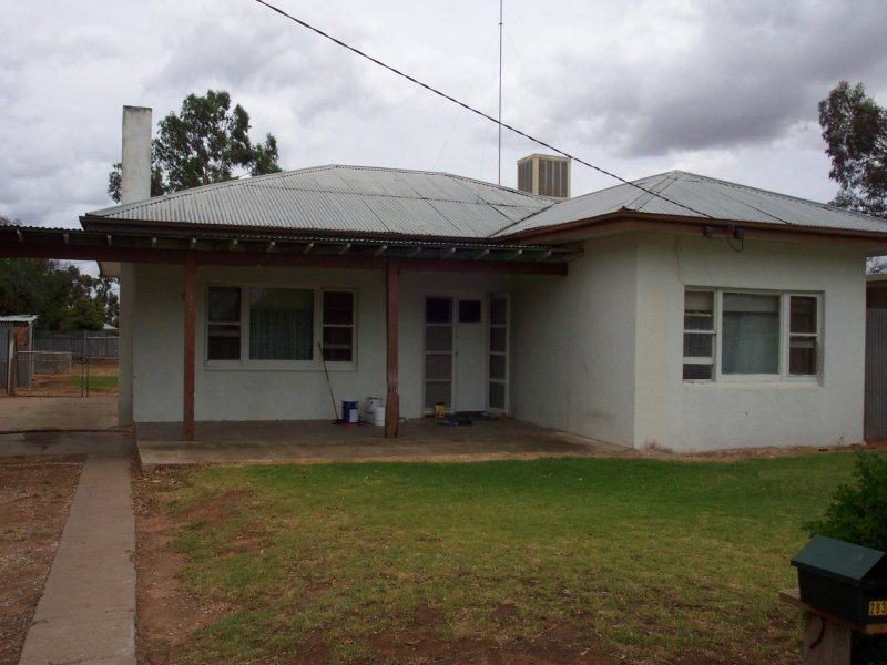 CBD LIVING Picture 1