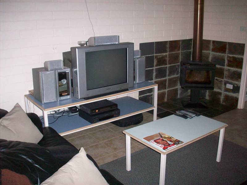 STYLISH AND FUNKY UNIT CLOSE TO TOWN Picture