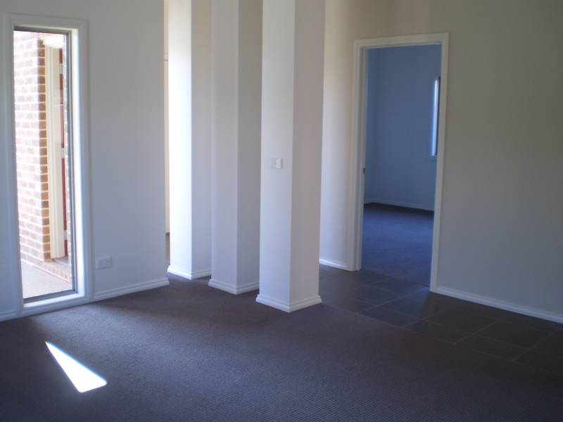 Stylish, Sleek & Impressive Picture 3