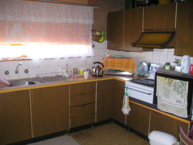 Solid Brick Home on 1 Acre Picture 2