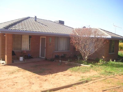 Solid Brick Home on 1 Acre Picture